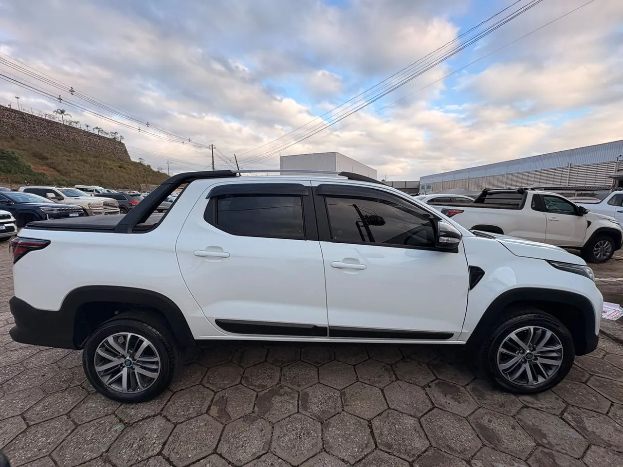Fiat Strada Volcano 1.3 Flex 8V CD Aut. 2026 - Foto 5