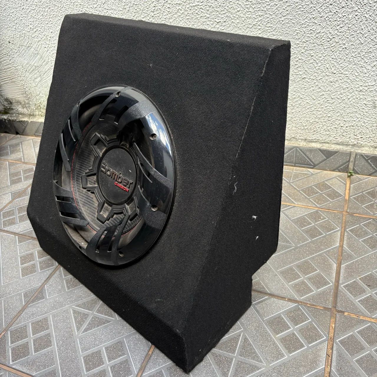Caixa Vedada + Subwoofer Bomber Carbon - Foto 2