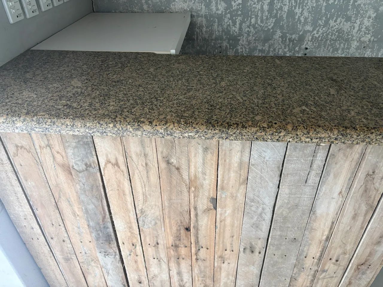 Rustic marble countertop65592509788417121
