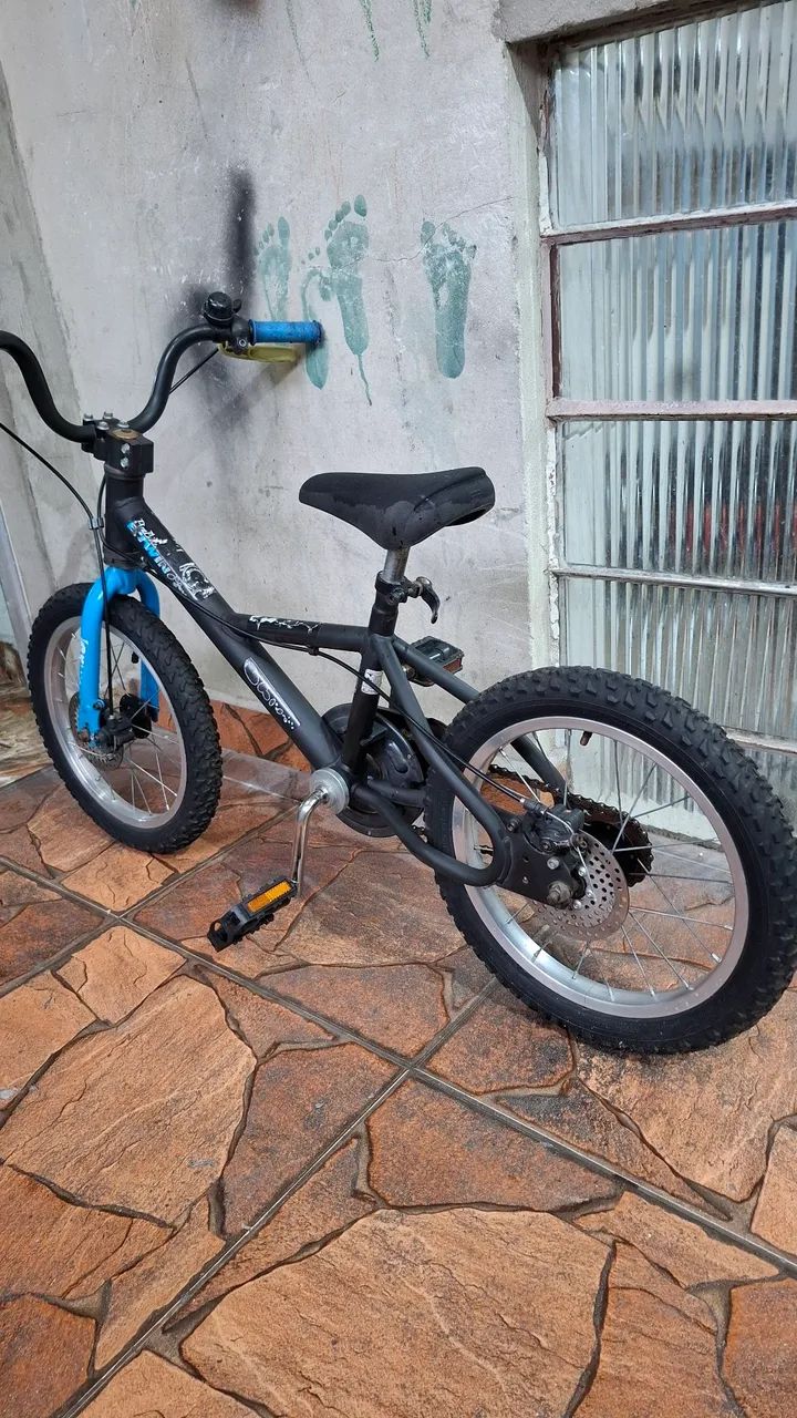 Bicicleta Aro 16 freios a Disco (Sou da Parada de Taipas)