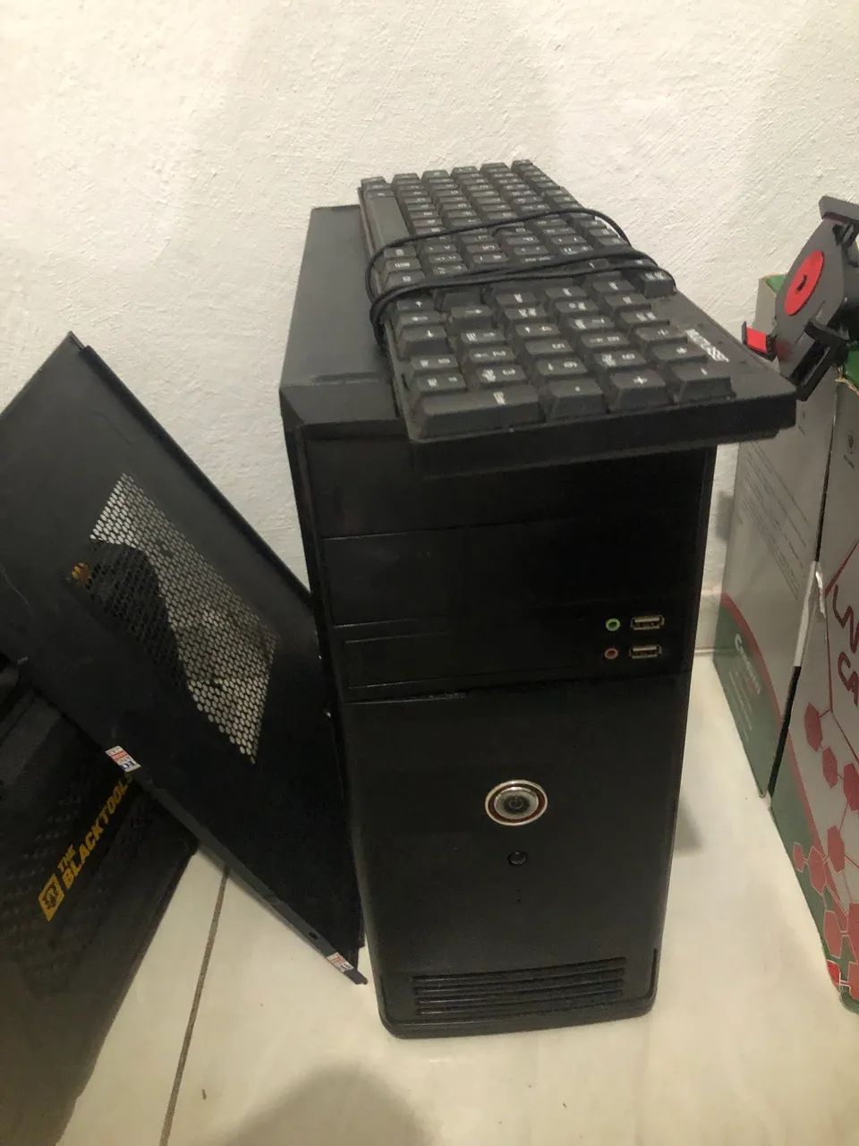 Computadores para retirada de peça e outro funcionando  - Foto 2