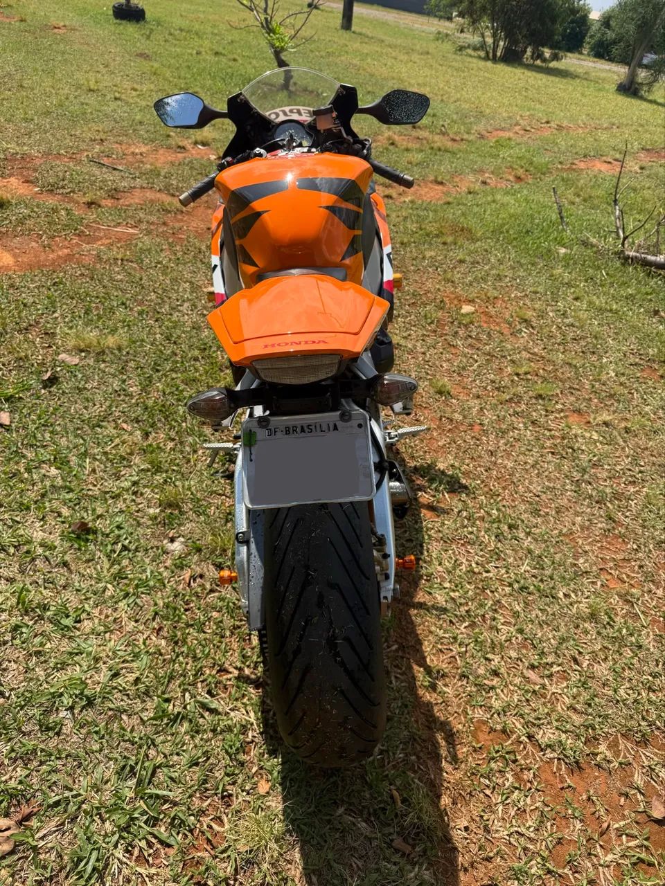 CBR 1000 RR FIREBLADE REPSOL - Foto 3
