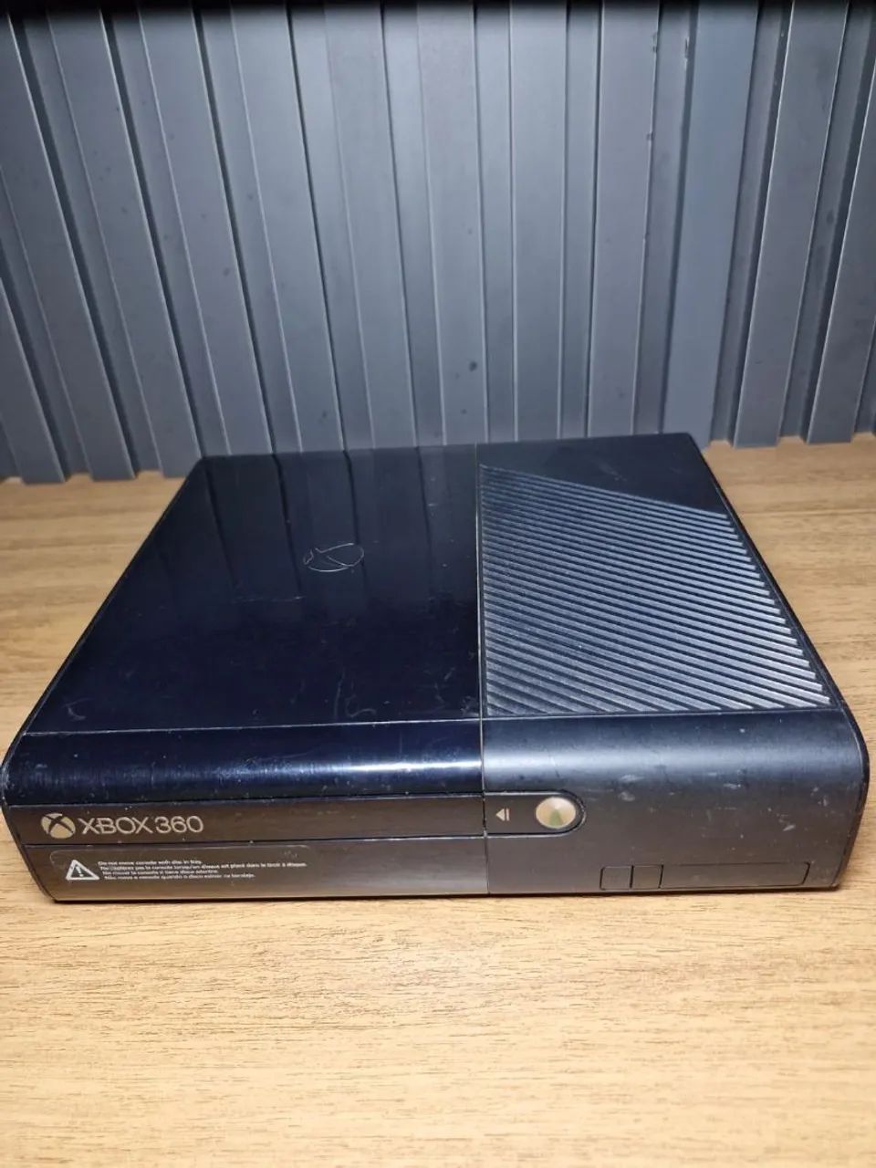 Xbox 360 E - Foto 2