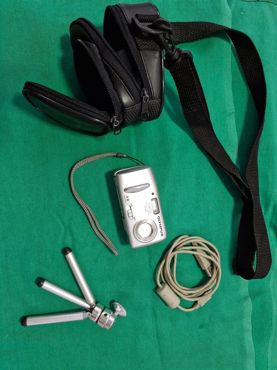 Câmera Digital Olympus - Compacta e Funcional