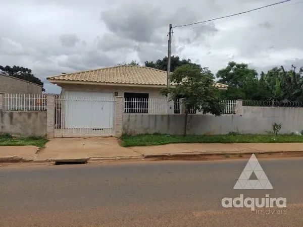 Casa à venda 2 Quartos, 2 Vagas, 245 m², Chapada