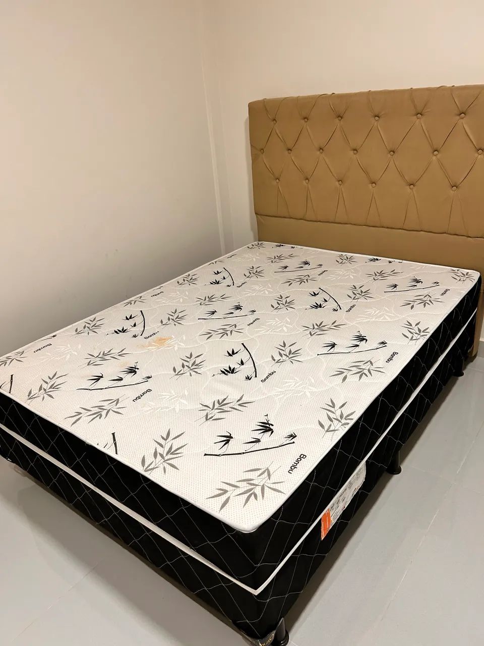 Cama de casal com cabeceira  - Foto 2