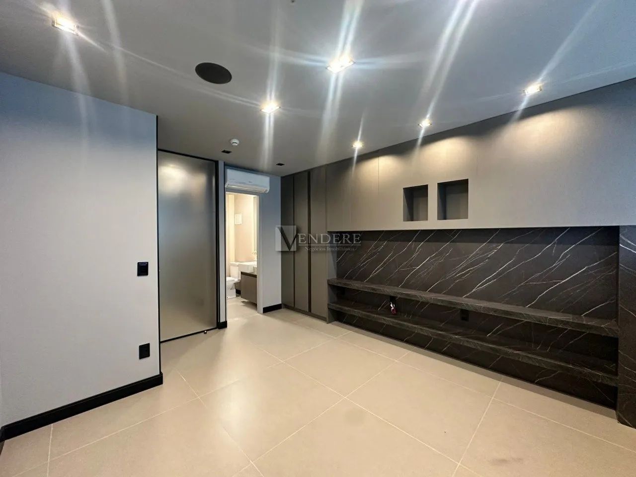 Sala comercial para locação no Vila da Serra