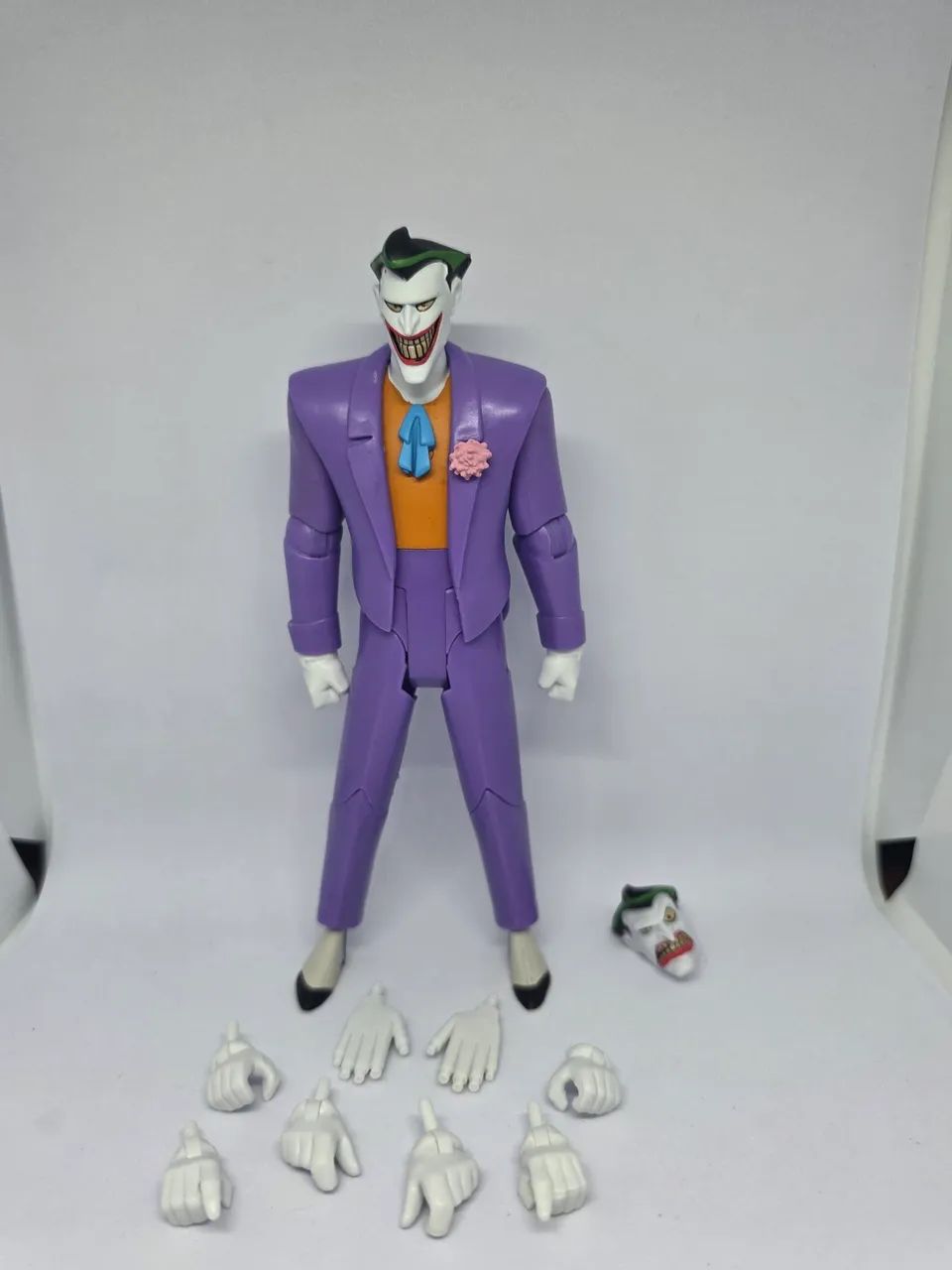 DC MCFARLANE CORINGA SÉRIE ANIMADA WAVE BAF REI RELÓGIO