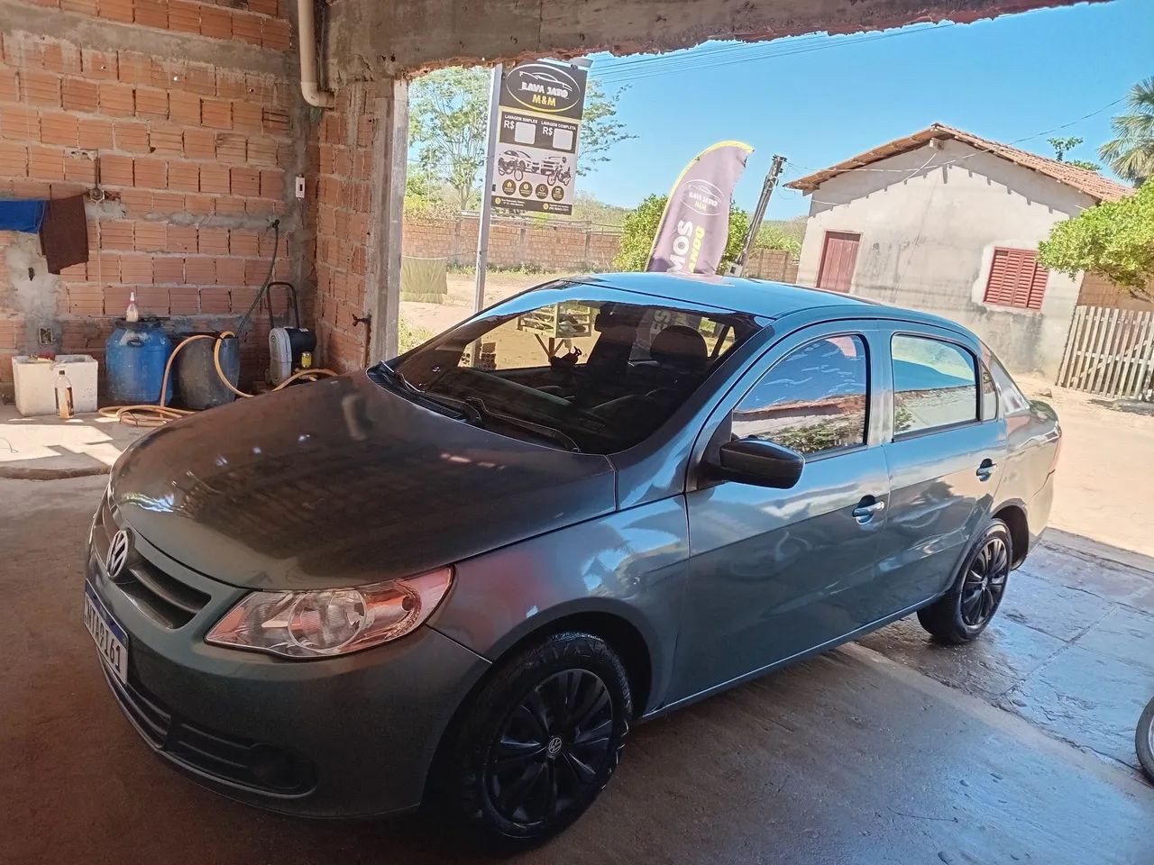Volkswagen Voyage VOYAGE 1.0/1.0 City Mi Total Flex 8V 4p 2011