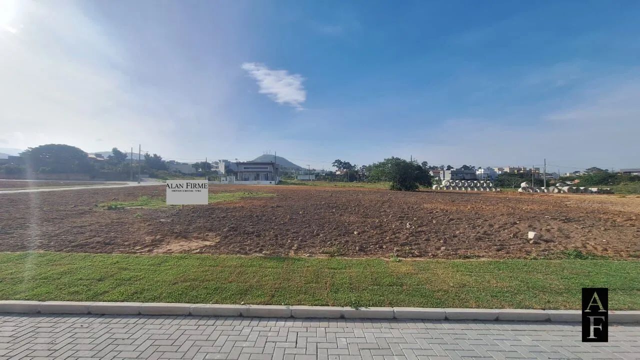 Terreno de 360 m² em Loteamento em Ambrósio