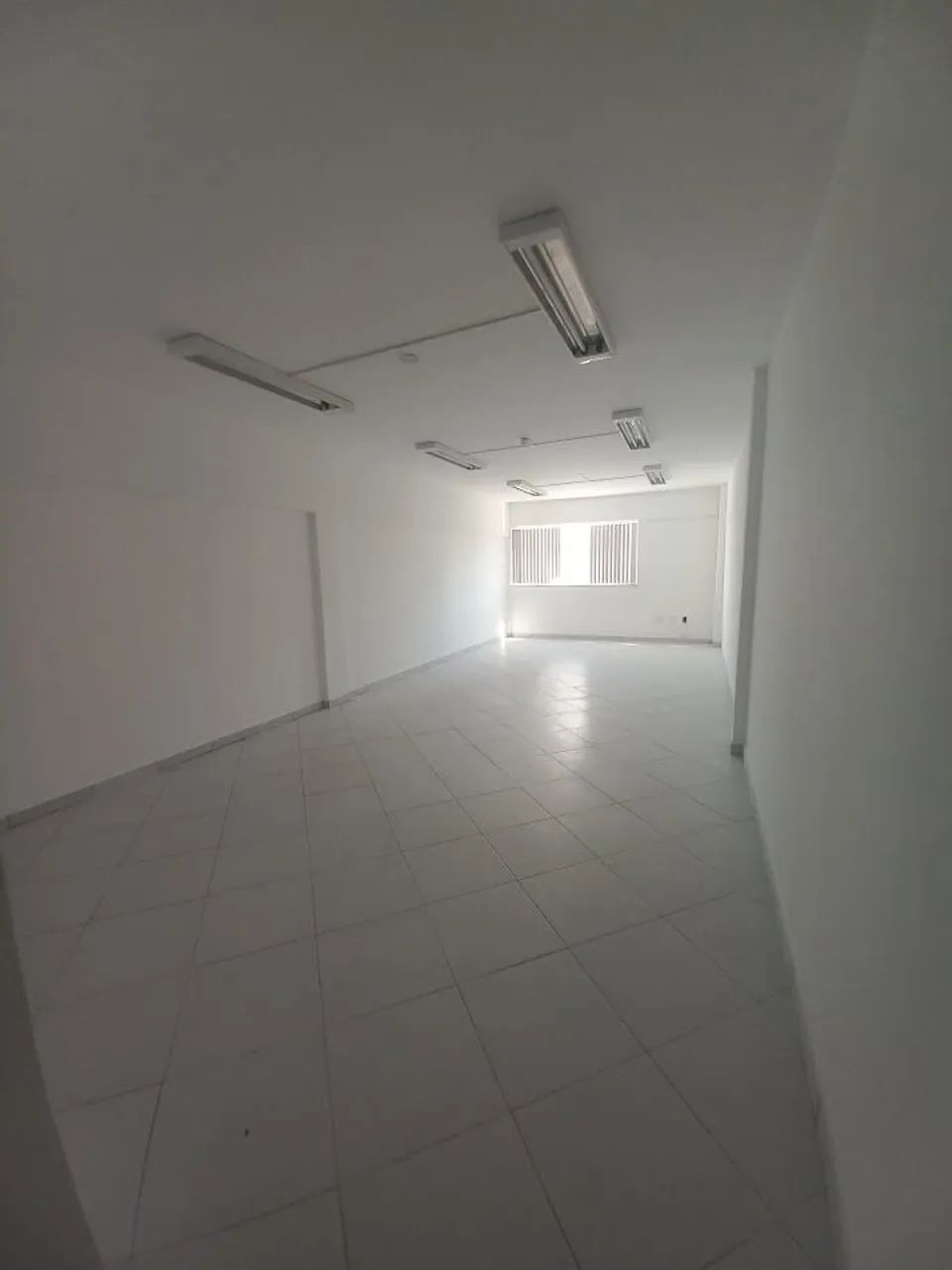 Sala comercial em Cavaleiros, Macaé/RJ