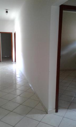 Casa no Jardim Itália c/ Guarita de segurança na Rua - Foto 9