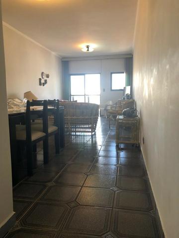 Amplo apartamento a 150m do mar - Foto 9