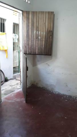Alugo uma pequena casa - Foto 3