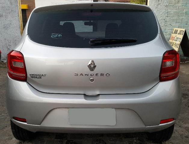 Sandero 2018 1.0 3 cilindros revisões na autoriza e na garantia Extra, sem detalhe - Foto 2