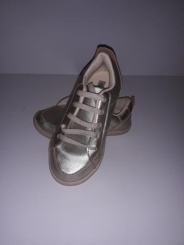 Sapato feminino infantil (NOVO)