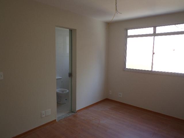 Apartamento com aproximadamente 72,80 m² com sala para 2 ambientes, 03 quartos sendo 01 su - Foto 3