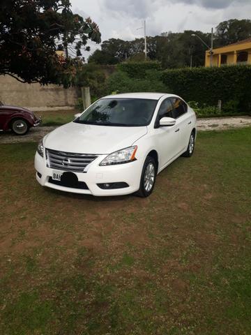 Sentra 2016, único dono, câmbio cvt