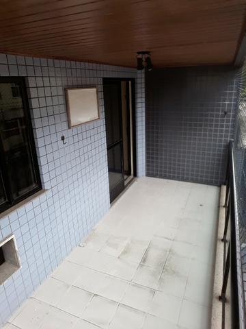 Aluga Aptº 2/4 com garagem de frente na Vila da Penha - Foto 5