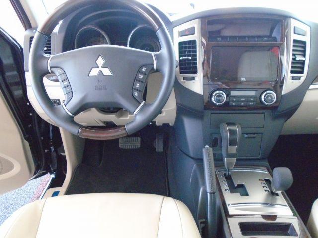 Pajero HPE Full 3.2 4x4 T.I.Dies. 5p Aut zero Km - Foto 7