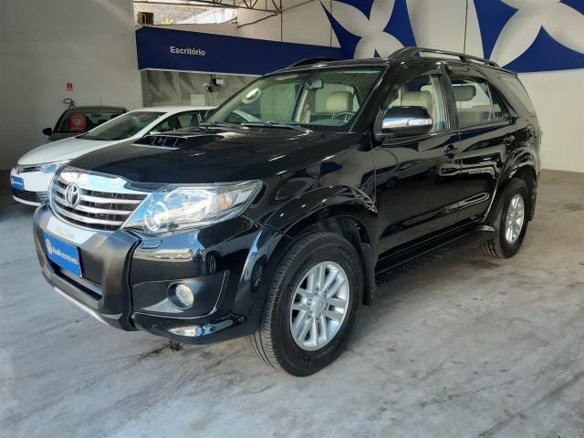 TOYOTA HILUX SW4 2011/2012 3.0 SRV 4X4 7 LUGARES 16V TURBO INTERCOOLER DIESEL 4P AUTOMÁTI - Foto 2