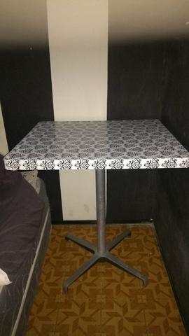 R$50 mesa