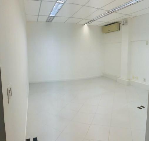 Locação sala comercial na 4ª Avenida em Balneário Camboriú - Foto 7