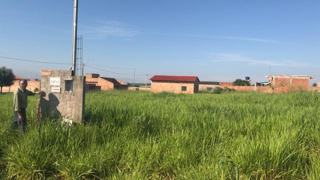 Sem Entrada- lote de 250m2 asfalto e Ganhe um Milheiro de Tijolos !em Senador Canedo - Foto 8