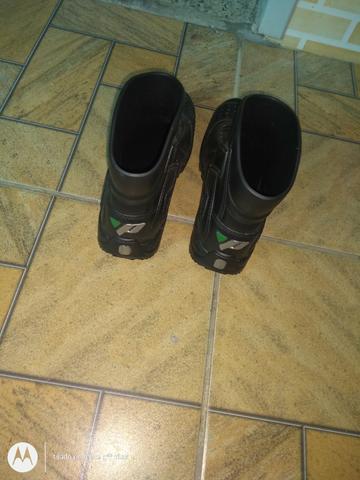Capa de chuva e botas pouco uso! - Foto 4