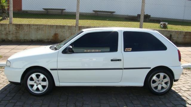 VW Gol 1.6 AP 1997 com direção hidráulica