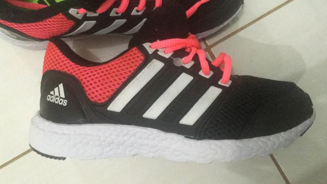 Tênis Adidas