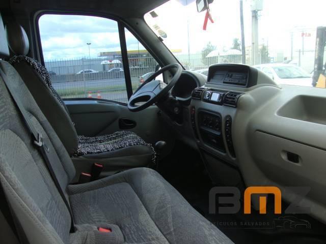 Renault Master 2.5 16V DCI Minibus L2H2 16 Lugares 3P Manual - Foto 7