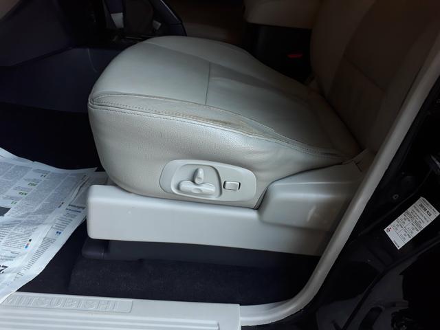 Mitsubishi Pajero HPE 3.2 DIESEL 2012/2013 - Foto 17