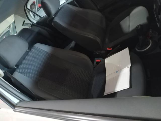 Voyage G6 1.6 Trend 2015 - Foto 8