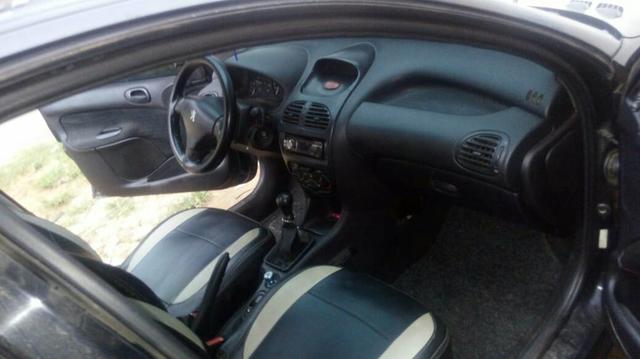 Carro peugeot ano 2002 - Foto 4