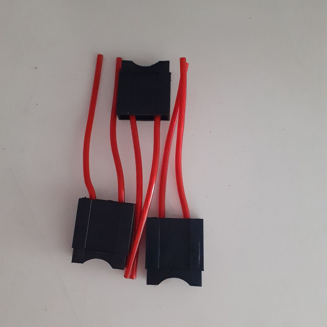 Porta fusível max. (unidade). Novo. Instalado.