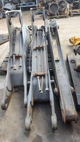 Braço de escavação retroescavadeira volvo BL60, BL70 p/n VOE 11888559 - Foto 4