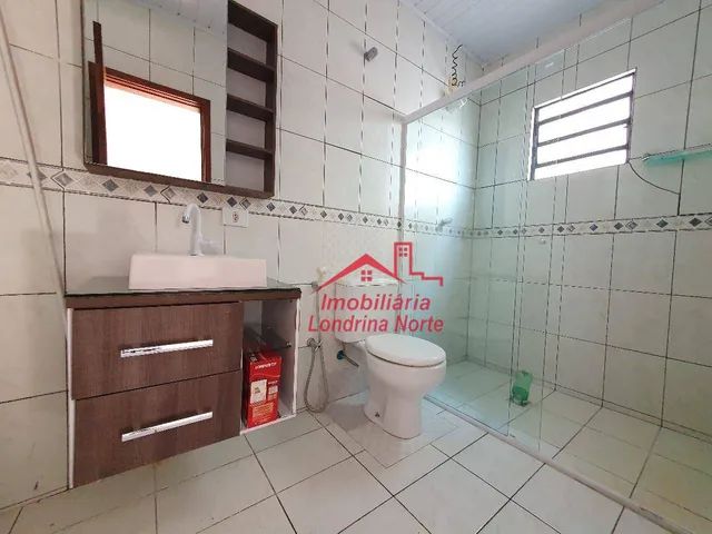 Casa com 3 dormitórios para alugar, 100 m² por R$ 1.200,00/mês - Jardim das Palmeiras - Lo