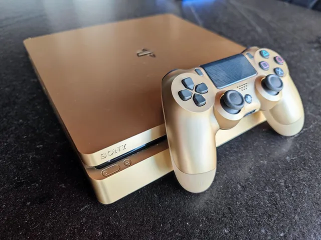 PlayStation 4 slim na caixa+2 controles especiais+jogos em 12X - Videogames  - Taguatinga Sul (Taguatinga), Brasília 1256076022