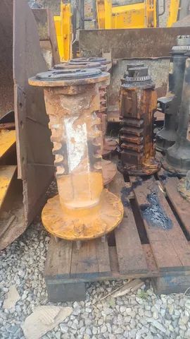 Canela eixo traseiro (Carcaça eixo traseiro) CASE 580L / M p/n 358280A1 - 358279A1 