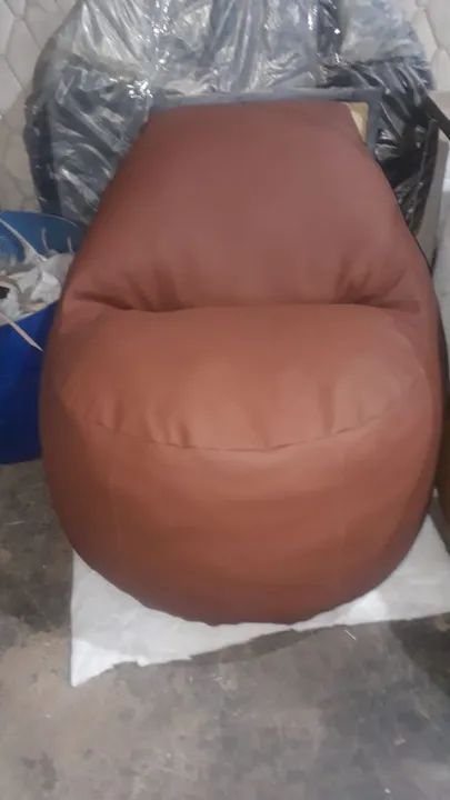 Poltrona Puff de Couro ecológico de alta qualidade.