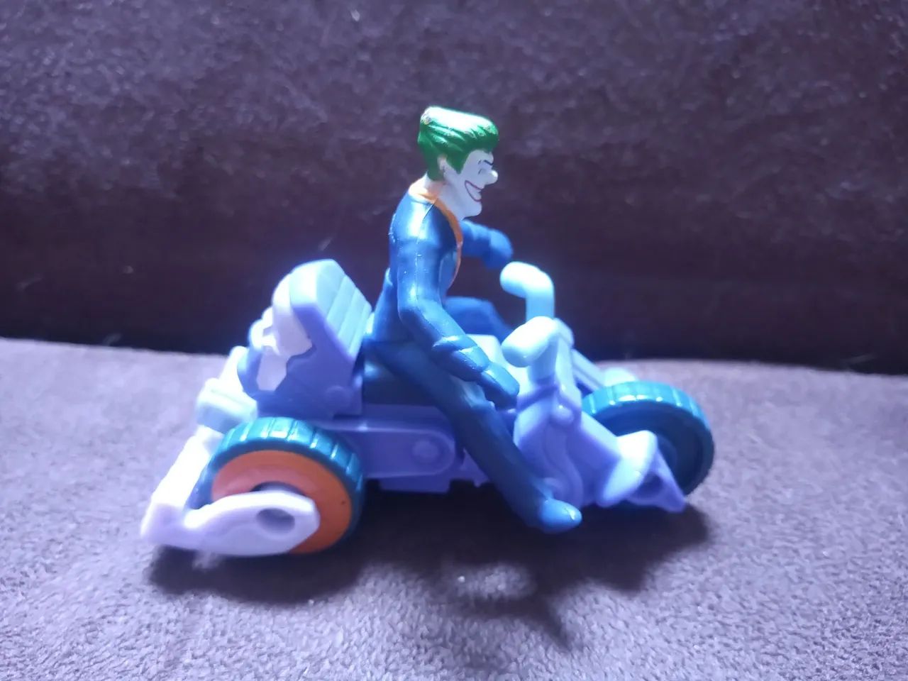 Boneco do Coringa com Moto -  liga da justiça  - Foto 4