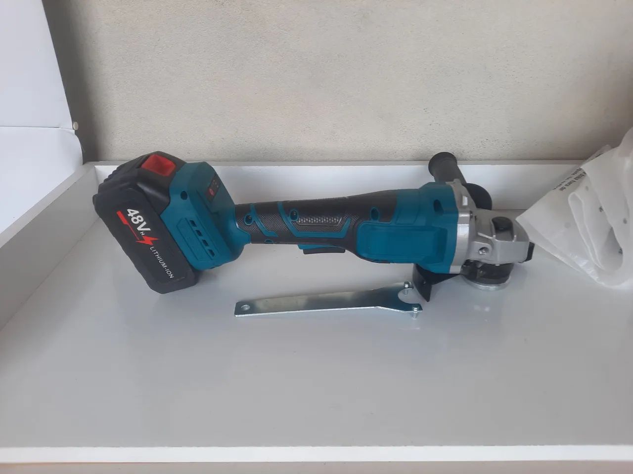 Lixadeira e esmerilhadeira 21v a bateria 