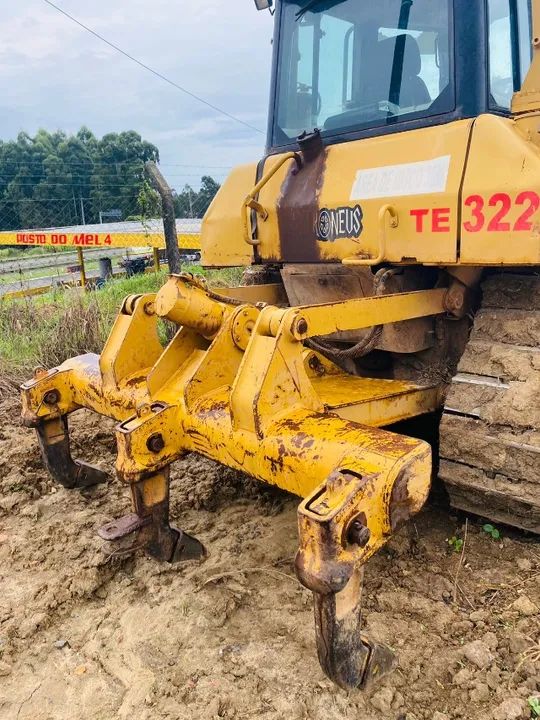 TRATOR DE ESTEIRA CATERPILLAR D6N - VENDO OU TROCO POR CASA OU APTO REGIÃO DE LONDRINA - Foto 3