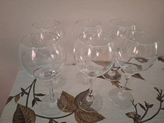 Conjunto de taças vinho