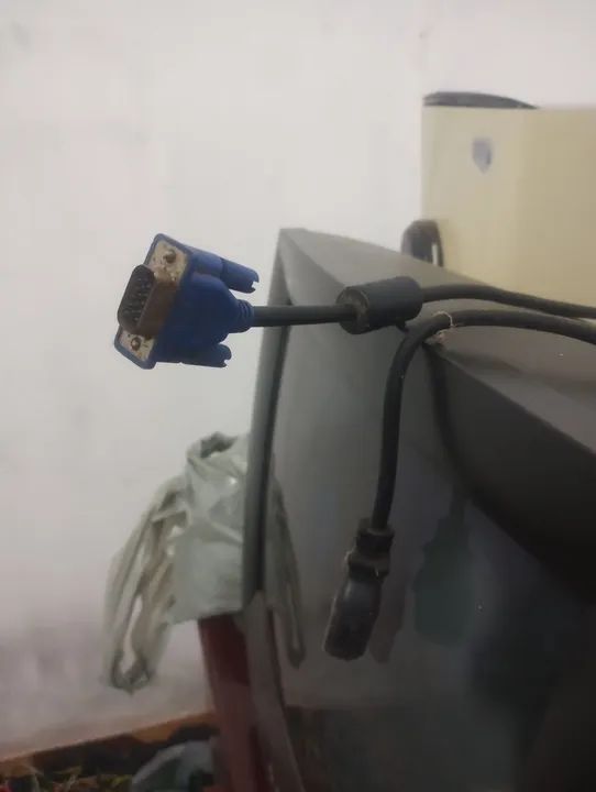 Vendo Monitor de 17 polegadas para Computador 