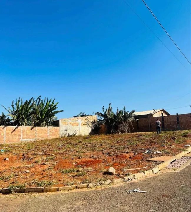 Terreno de esquina  - Foto 2