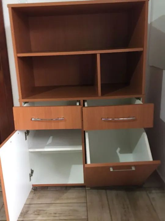Estante com 2 portas e 2 gavetas - Foto 2