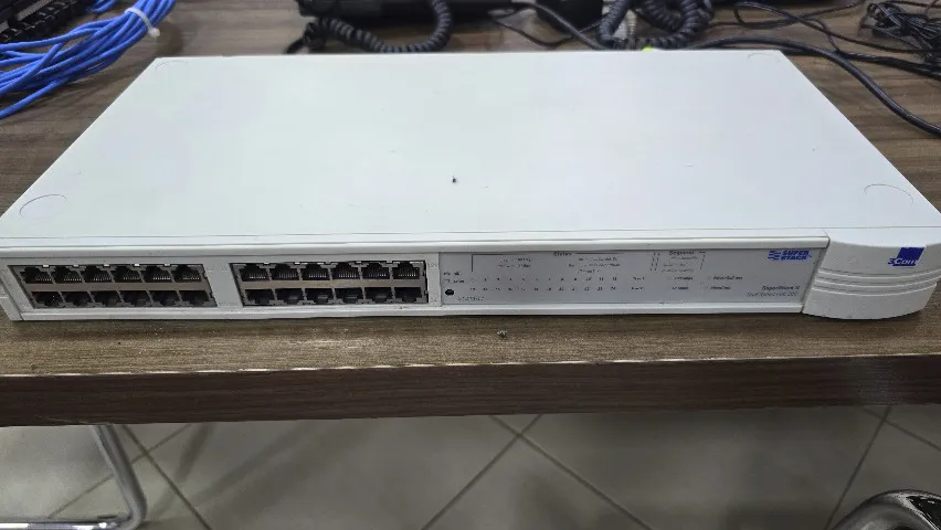 Hub 24 portas 3Com Superstack II