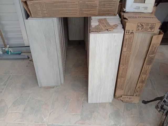 Pisos 20 x 60 várias cores e quantidade - Foto 4